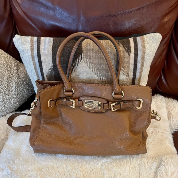 Micheal Kors Hobo Purse - Picture 5 of 11